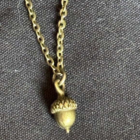 Antique Gold Acorn Necklace- Handcrafted NWT - Picture 3 of 5